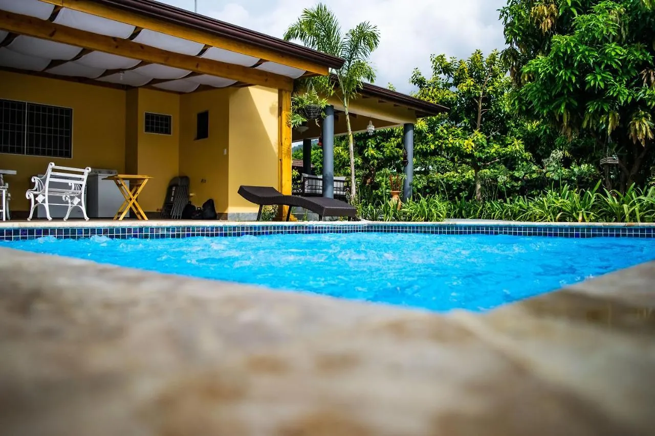 Villa Rosalia Jarabacoa Con Piscina Climatizada